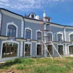 Реконструкция, монтаж инженерных систем, чистовая отделка коттеджа (1400 м2)