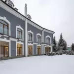 Реконструкция, монтаж инженерных систем, чистовая отделка коттеджа (1400 м2)